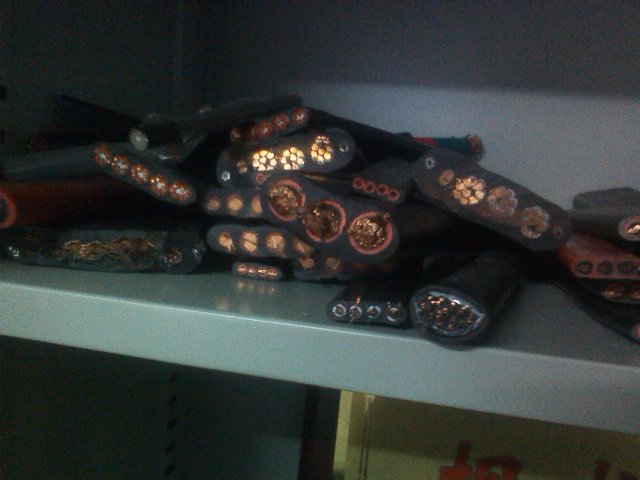 YFQ,YFQB<a href='//m.rowplanting.com/www/productslist.asp?classid=30'>防水电缆</a> YFQ,YFQB防水电缆